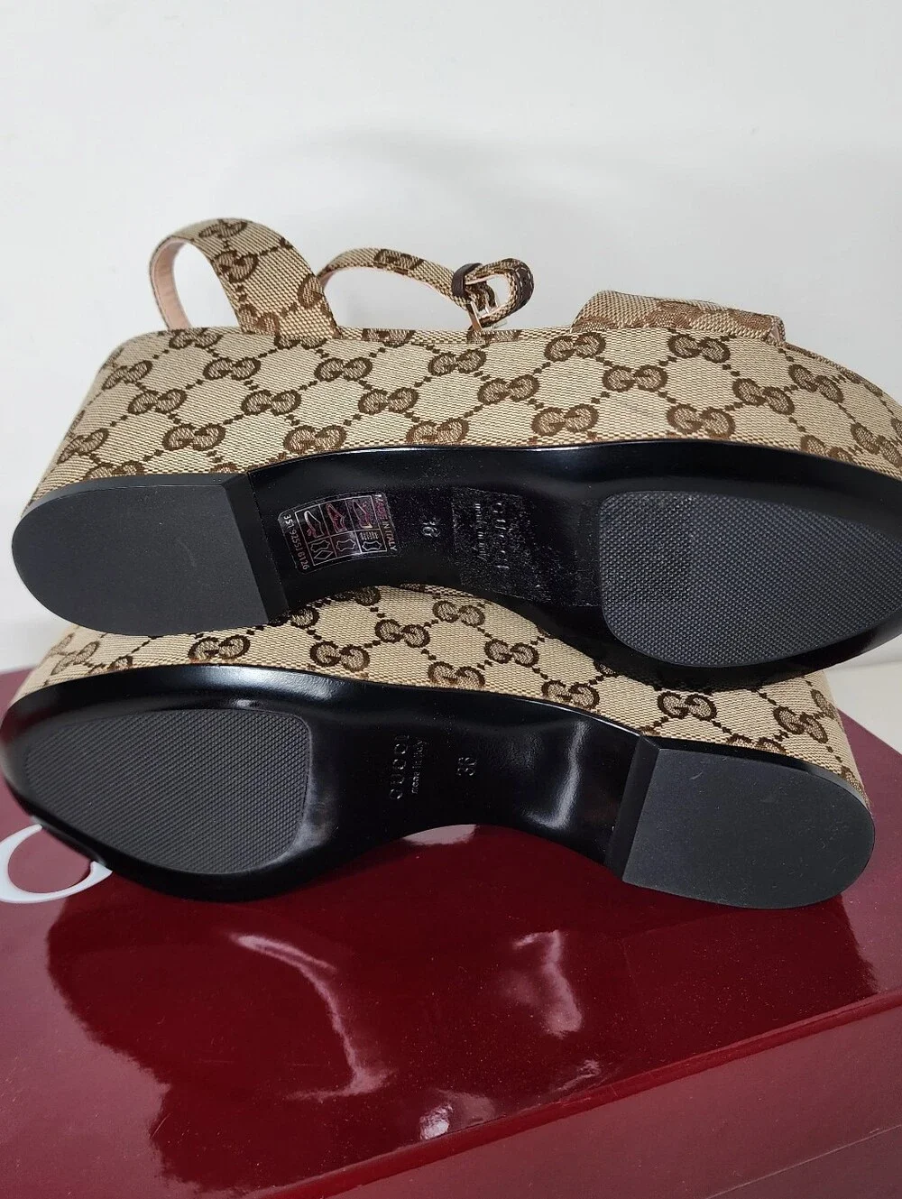 Gucci Lady Horsebit Tan Monogram Platform Wedges Sandals Size 36
